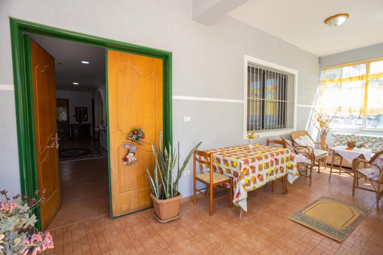 Vila Aulona Vlorë Buitenkant foto